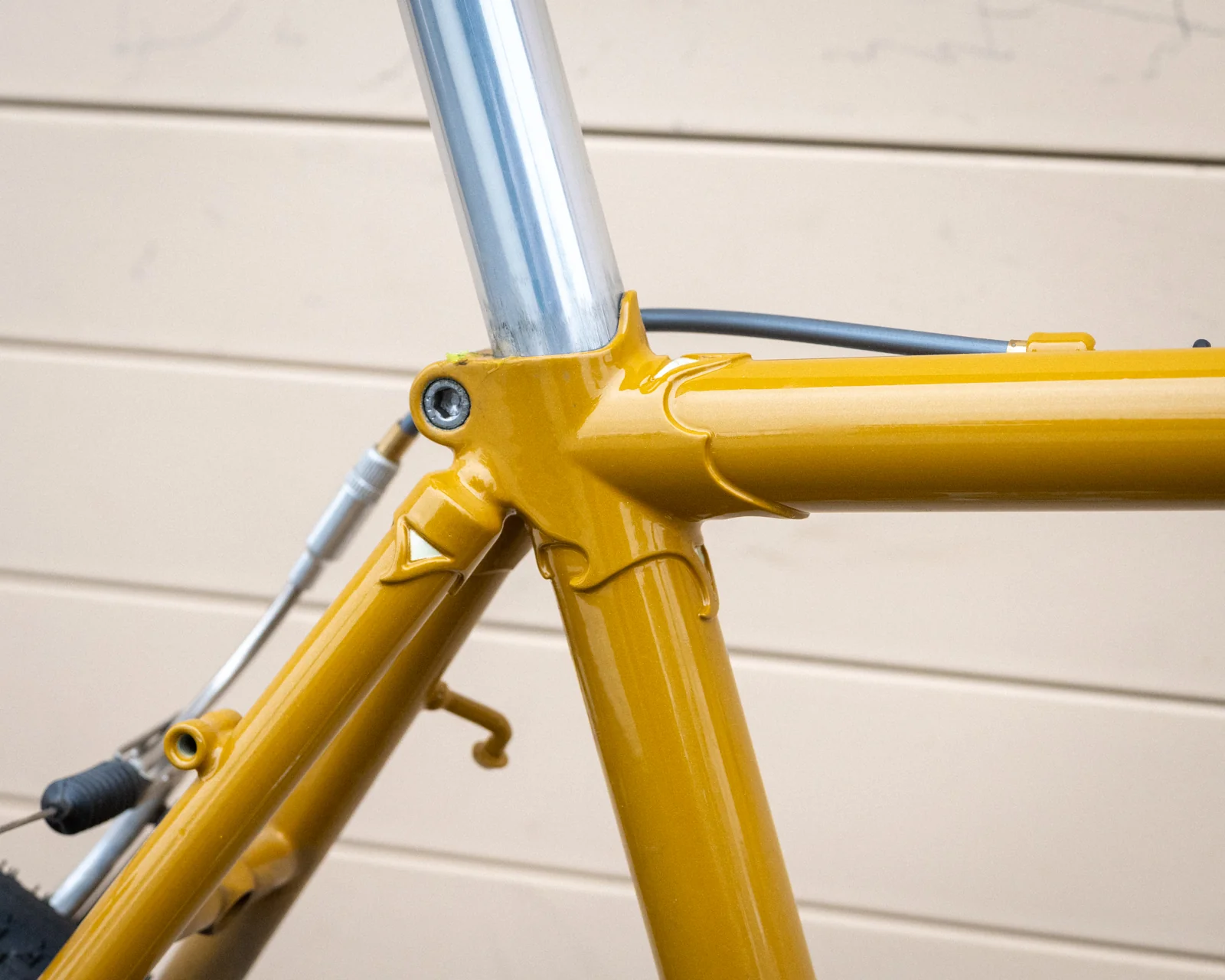 54cm Hillborne - Demo - Mustard - Image 11