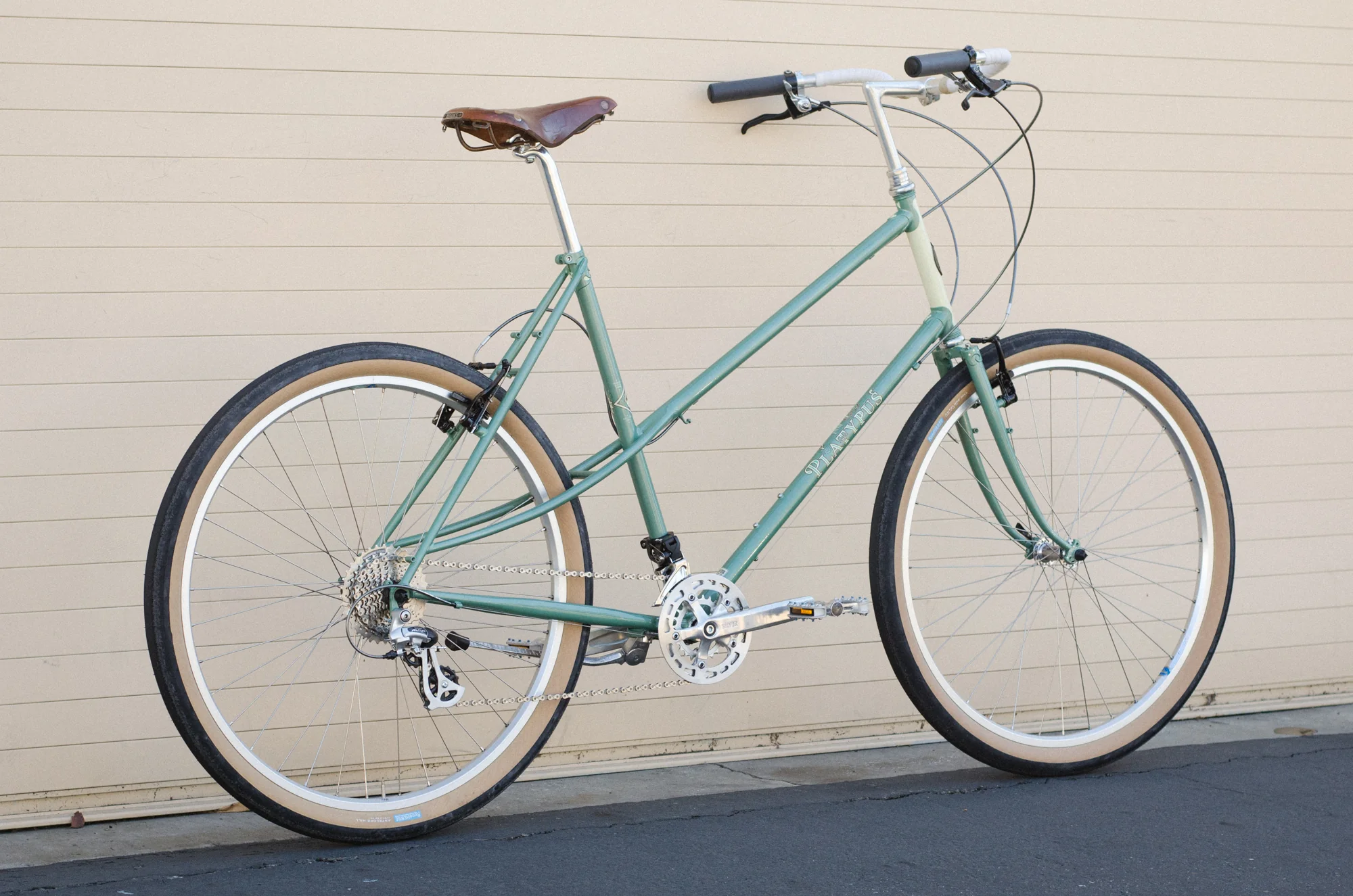 60cm Platypus Web Special - Image 3