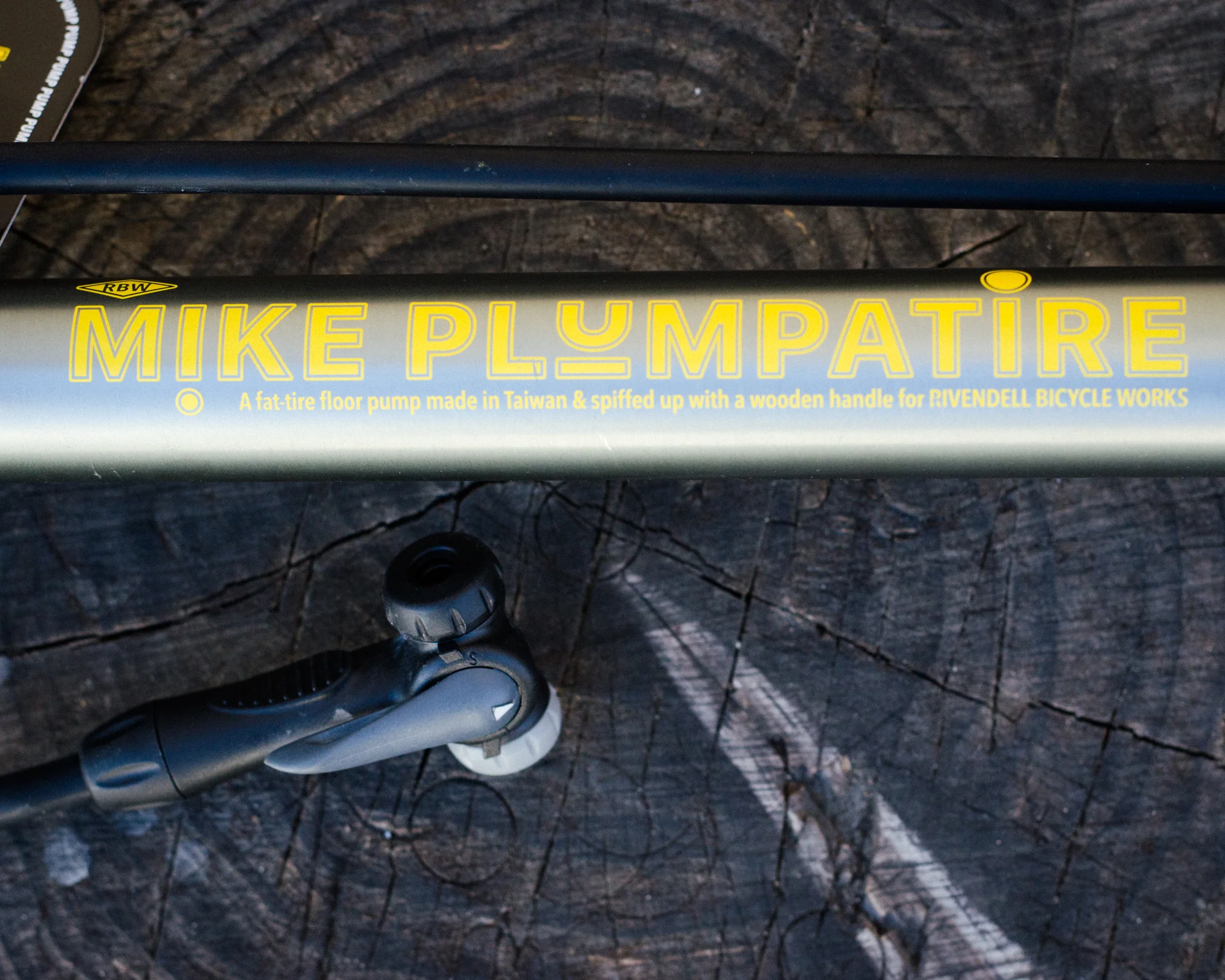 Mike PLUMPATIRE - a wood-handled Floor Pump - Image 4