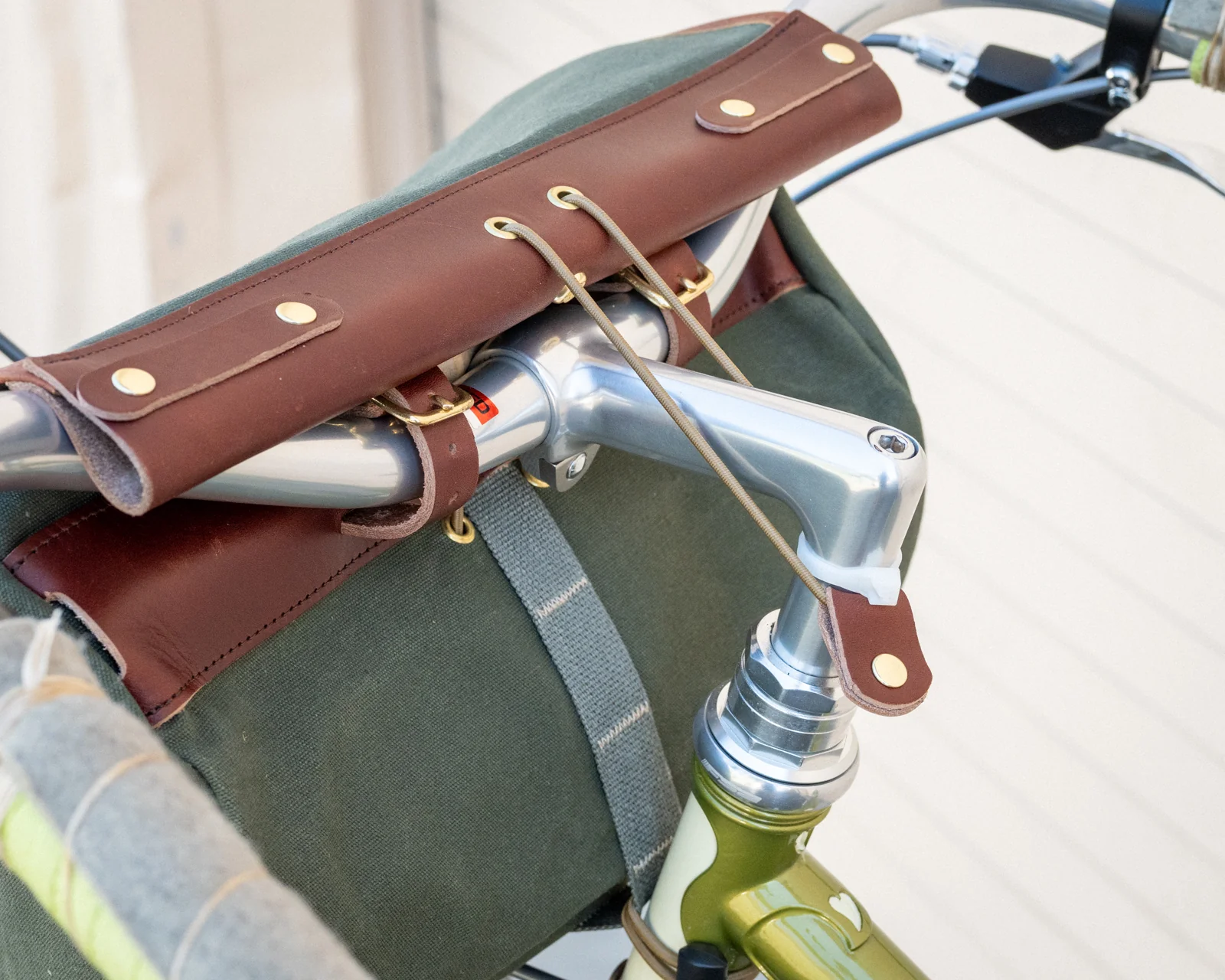 Sackville Rollo handlebar bag - Image 12